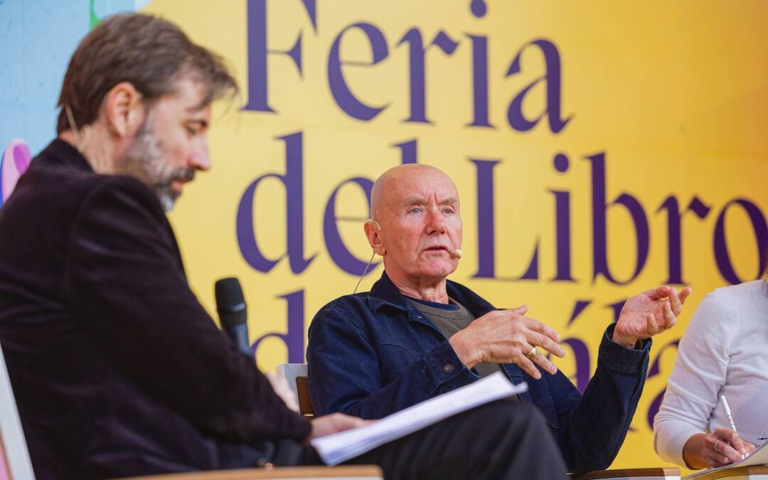 Irvine Welsh presenta en primicia en la Feria del Libro de Málaga la secuela de ‘Trainspotting’, que retrata el «miedo a no ser amados»